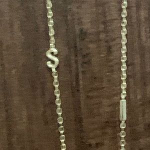Evereve initial necklace letter S